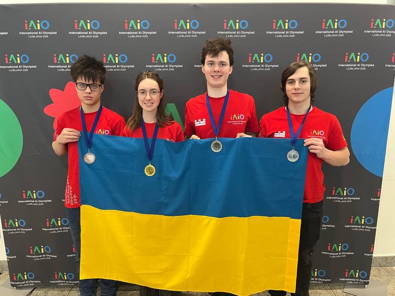 Зліва направо: Роман Мєламуд, Ксенія Стрельбицька, Ростислав Ябченко, Владислав Халін