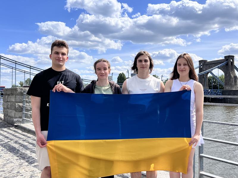 Зліва направо: Ілля Шевченко, Дар'я Лобас, Владислав Халін, Дар'я Перекопська
